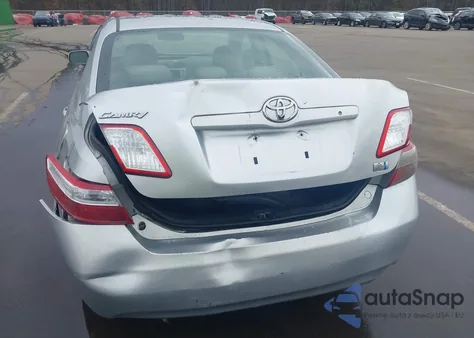 2007 Toyota Camry Hybrid z USA, uszkodzony, nr VIN JTNBB46KX73016052